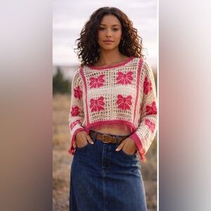 NWT HOUSE OF HARLOW 1960 Valentines Day Sweater Pink Bow Crochet Shawl